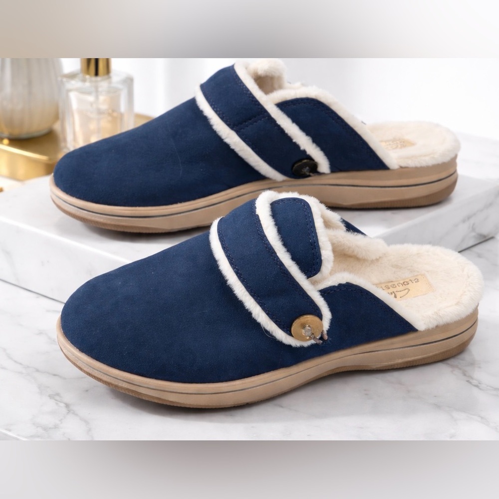 Clarks Dark Blue Mules with Soft Cream Interior Marked 8 1/2 BUT THEY ARE 9 1/2